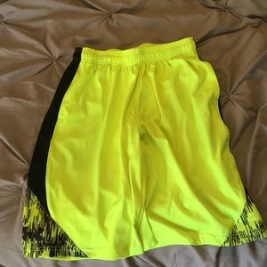 BOYS UNDER ARMOUR SHORTS